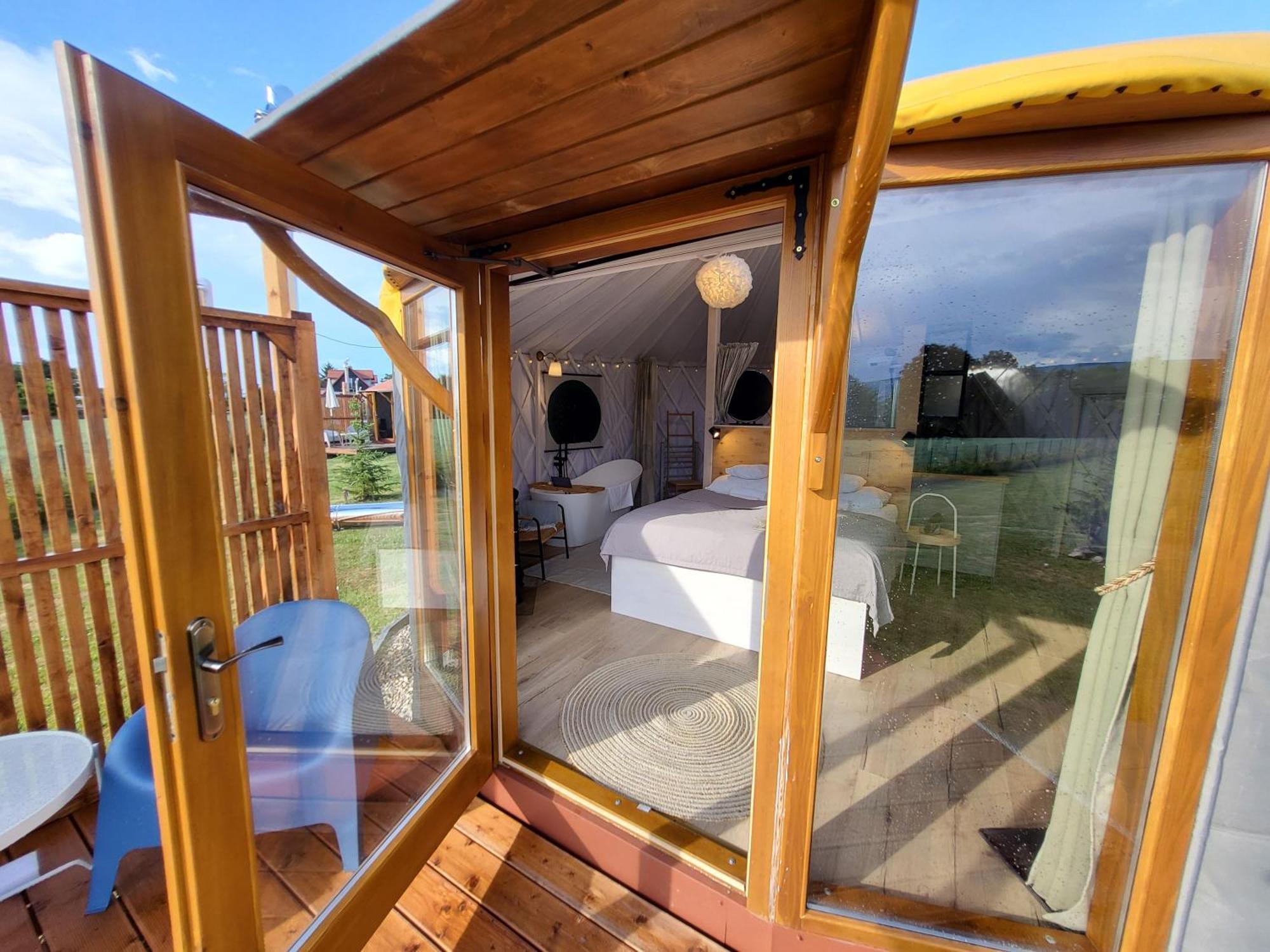 Izera Glamping Adults - Luksusowe Jurty&Spa Gajowka  Dış mekan fotoğraf